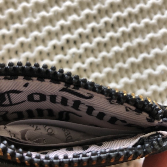 Juicy Couture Jacquard Black Skye Card Case - Picture 10 of 10
